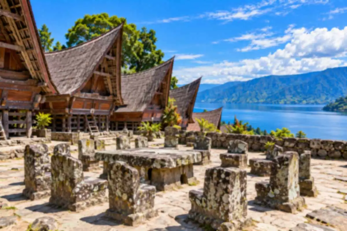 Huta Siallagan sebagai Objek Wisata Budaya Batak Toba di Pulau Samosir