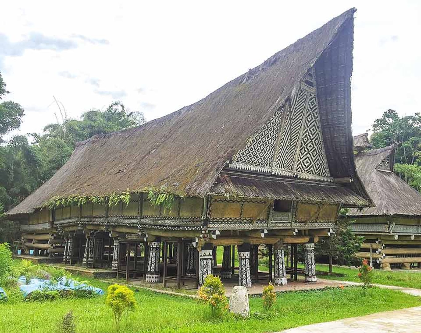 Rumah Bolon Pematang Purba