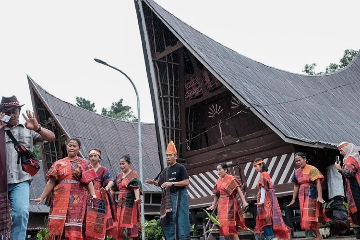 Pakej Medan & Tasik Toba 3 Hari 2 Malam | Samosir & Berastagi